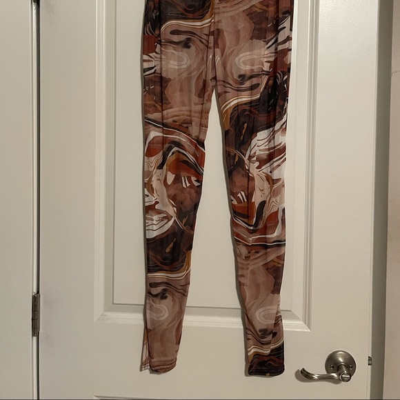 Pretty little thing mesh sheer marble print set never worn before - Picture 4 of 5